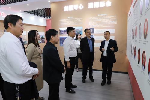 实践基地揭牌3 实践基地揭牌3